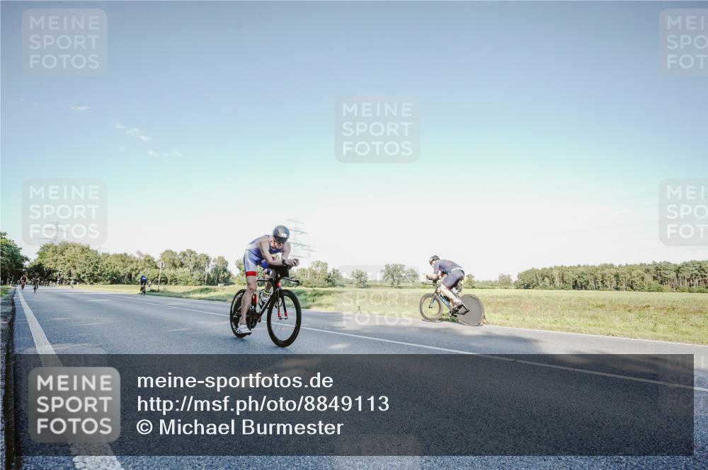 07.09.2025 - 19. Norderstedt Triathlon Michael Burmester http://msf.ph/oto/8849113 07.09.2025 16:10:44 Radfahren 406, 1547, 1590, 1600 meine-sportfotos.de