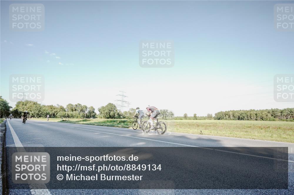 07.09.2025 - 19. Norderstedt Triathlon Michael Burmester http://msf.ph/oto/8849134 07.09.2025 16:10:55 Radfahren 1522, 1585 meine-sportfotos.de