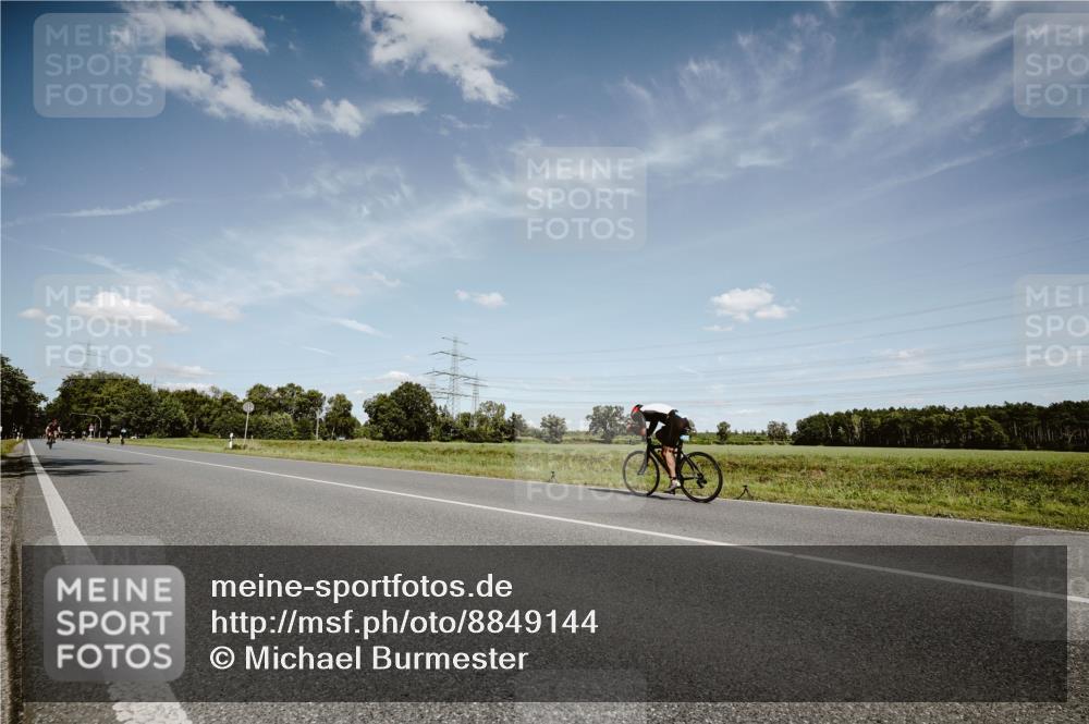 07.09.2025 - 19. Norderstedt Triathlon Michael Burmester http://msf.ph/oto/8849144 07.09.2025 13:56:22 Radfahren  meine-sportfotos.de