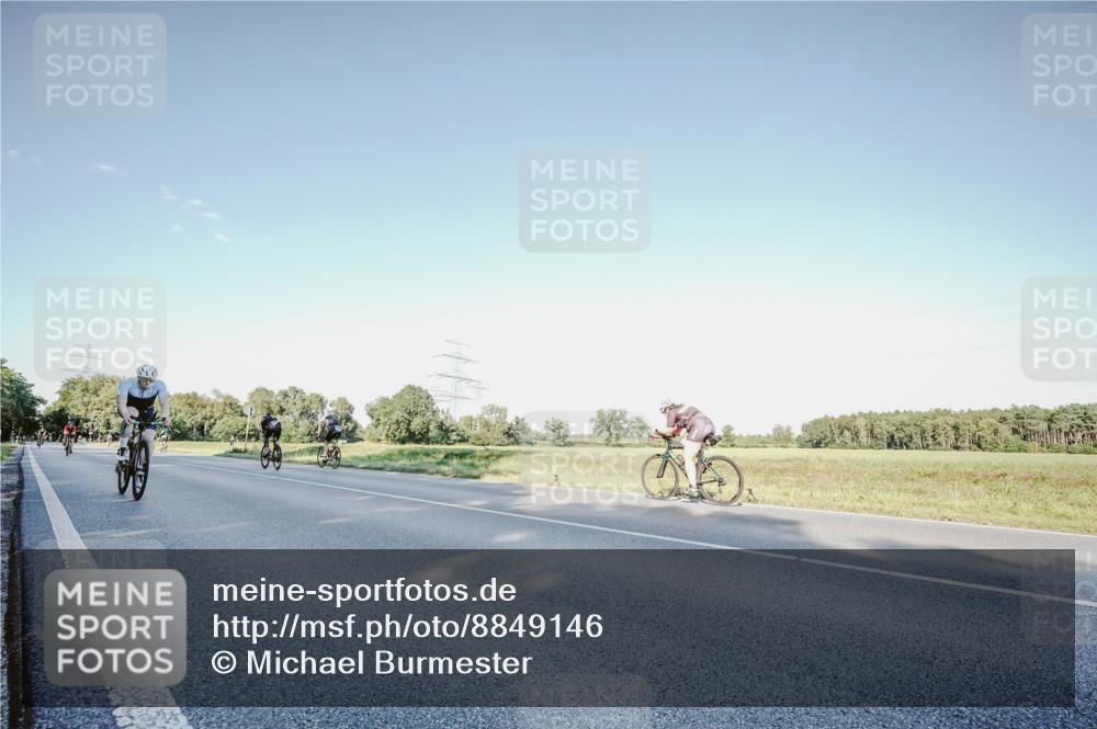 07.09.2025 - 19. Norderstedt Triathlon Michael Burmester http://msf.ph/oto/8849146 07.09.2025 16:11:00 Radfahren 386, 1066 meine-sportfotos.de