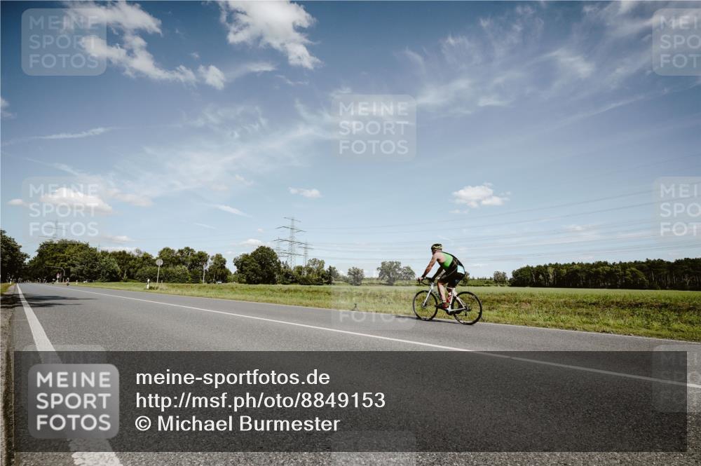 07.09.2025 - 19. Norderstedt Triathlon Michael Burmester http://msf.ph/oto/8849153 07.09.2025 13:56:32 Radfahren  meine-sportfotos.de