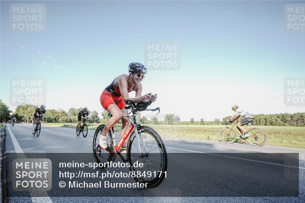 07.09.2025 - 19. Norderstedt Triathlon Michael Burmester http://msf.ph/oto/8849171 07.09.2025 16:11:20 Radfahren 414, 868, 1531 meine-sportfotos.de