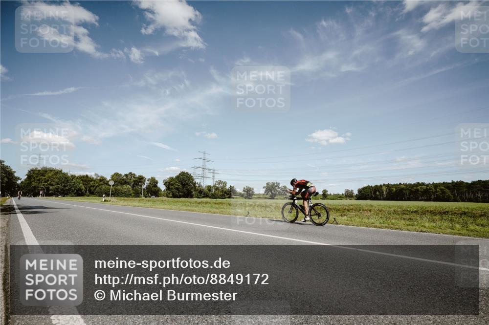 07.09.2025 - 19. Norderstedt Triathlon Michael Burmester http://msf.ph/oto/8849172 07.09.2025 13:56:56 Radfahren  meine-sportfotos.de