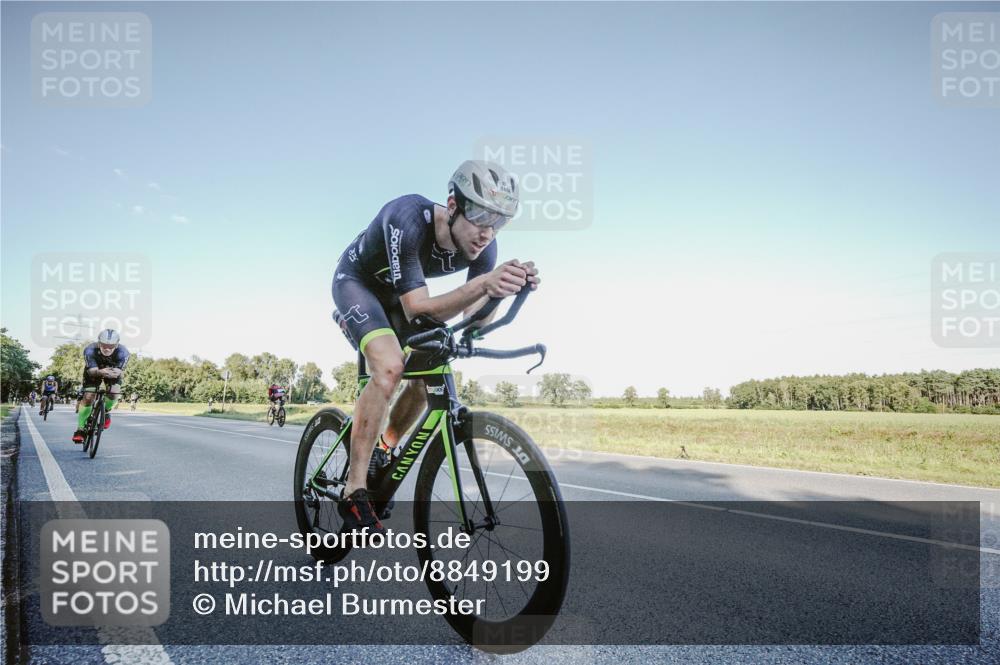 07.09.2025 - 19. Norderstedt Triathlon Michael Burmester http://msf.ph/oto/8849199 07.09.2025 16:11:30 Radfahren 1101, 1423, 1604, 1606 meine-sportfotos.de