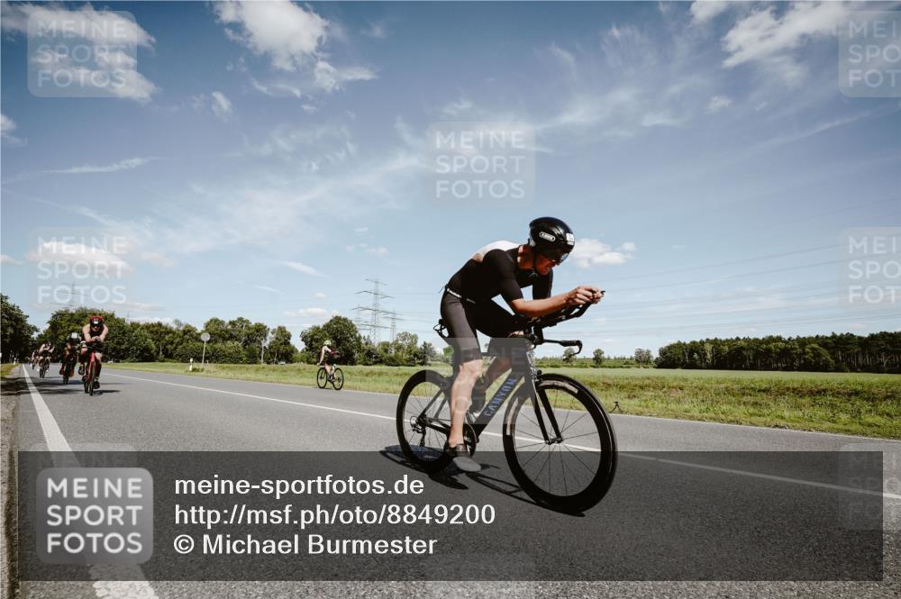 07.09.2025 - 19. Norderstedt Triathlon Michael Burmester http://msf.ph/oto/8849200 07.09.2025 13:57:22 Radfahren 994, 1027, 1036, 1457, 1469 meine-sportfotos.de