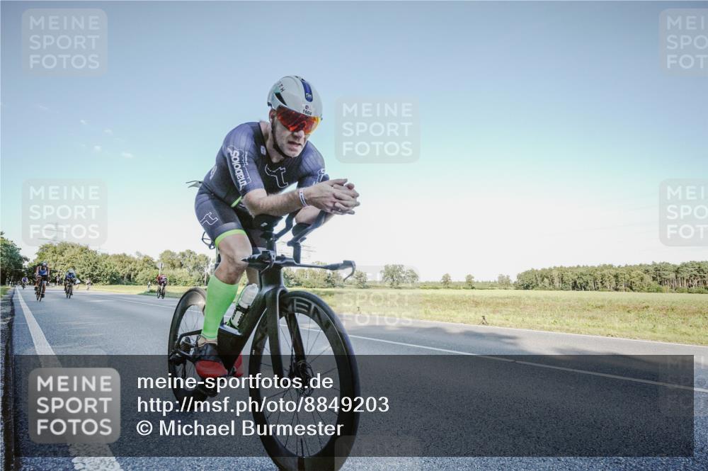 07.09.2025 - 19. Norderstedt Triathlon Michael Burmester http://msf.ph/oto/8849203 07.09.2025 16:11:30 Radfahren 1101, 1423, 1604, 1606 meine-sportfotos.de