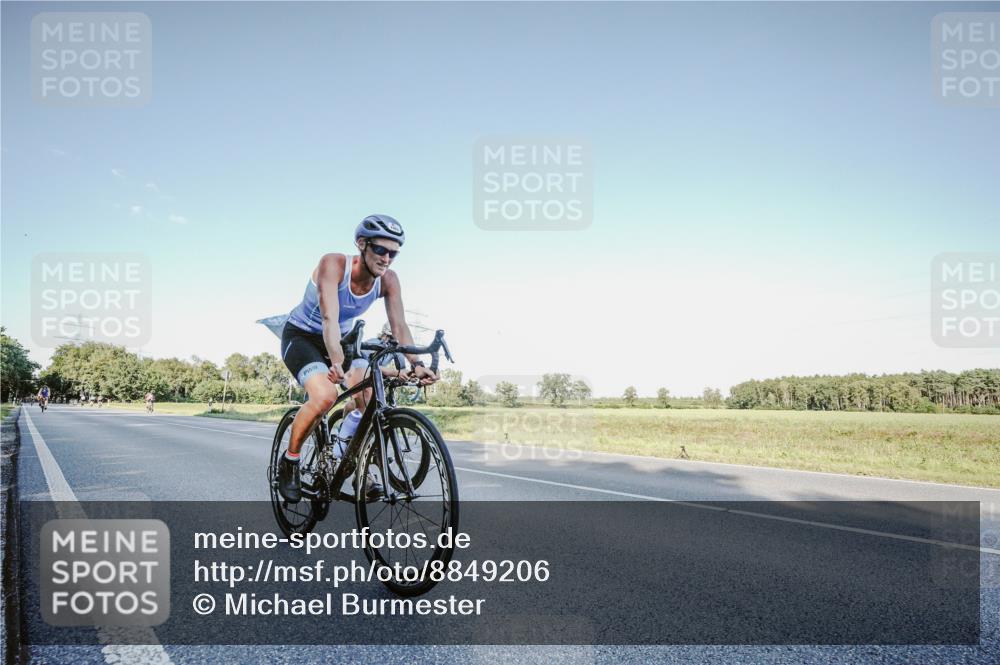 07.09.2025 - 19. Norderstedt Triathlon Michael Burmester http://msf.ph/oto/8849206 07.09.2025 16:11:33 Radfahren 1101, 1423, 1604 meine-sportfotos.de