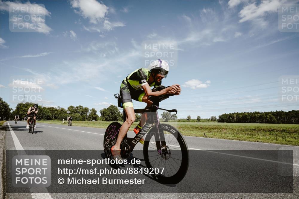 07.09.2025 - 19. Norderstedt Triathlon Michael Burmester http://msf.ph/oto/8849207 07.09.2025 13:57:23 Radfahren 986, 994, 1027, 1036, 1469 meine-sportfotos.de