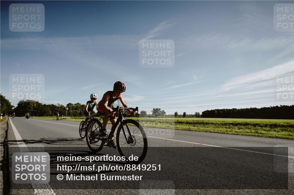 07.09.2025 - 19. Norderstedt Triathlon Michael Burmester http://msf.ph/oto/8849251 07.09.2025 09:40:03 Radfahren 569, 576, 598 meine-sportfotos.de