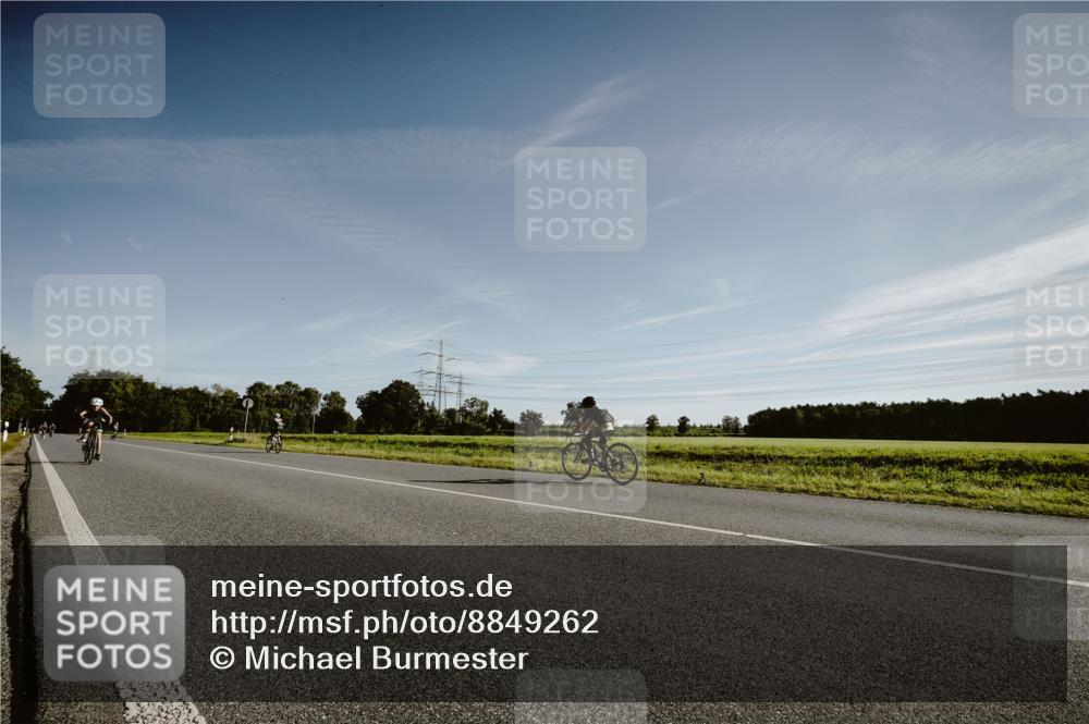 07.09.2025 - 19. Norderstedt Triathlon Michael Burmester http://msf.ph/oto/8849262 07.09.2025 09:40:08 Radfahren 576, 598, 617 meine-sportfotos.de