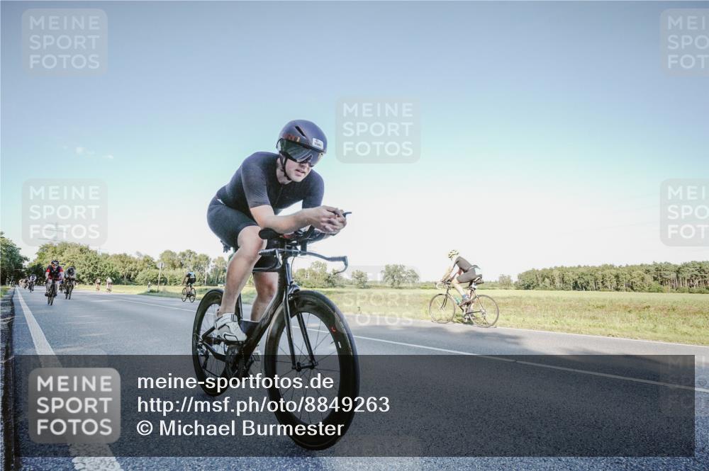 07.09.2025 - 19. Norderstedt Triathlon Michael Burmester http://msf.ph/oto/8849263 07.09.2025 16:12:07 Radfahren 516, 1068, 1541, 1565, 1571, 1587, 1591 meine-sportfotos.de