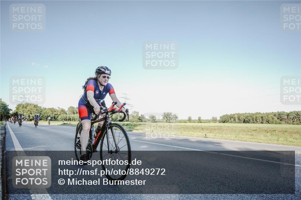 07.09.2025 - 19. Norderstedt Triathlon Michael Burmester http://msf.ph/oto/8849272 07.09.2025 16:12:08 Radfahren 516, 1068, 1541, 1565, 1570, 1587, 1591 meine-sportfotos.de