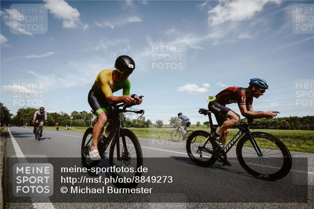 07.09.2025 - 19. Norderstedt Triathlon Michael Burmester http://msf.ph/oto/8849273 07.09.2025 13:58:30 Radfahren 872, 959, 970, 1013, 1015, 1031 meine-sportfotos.de
