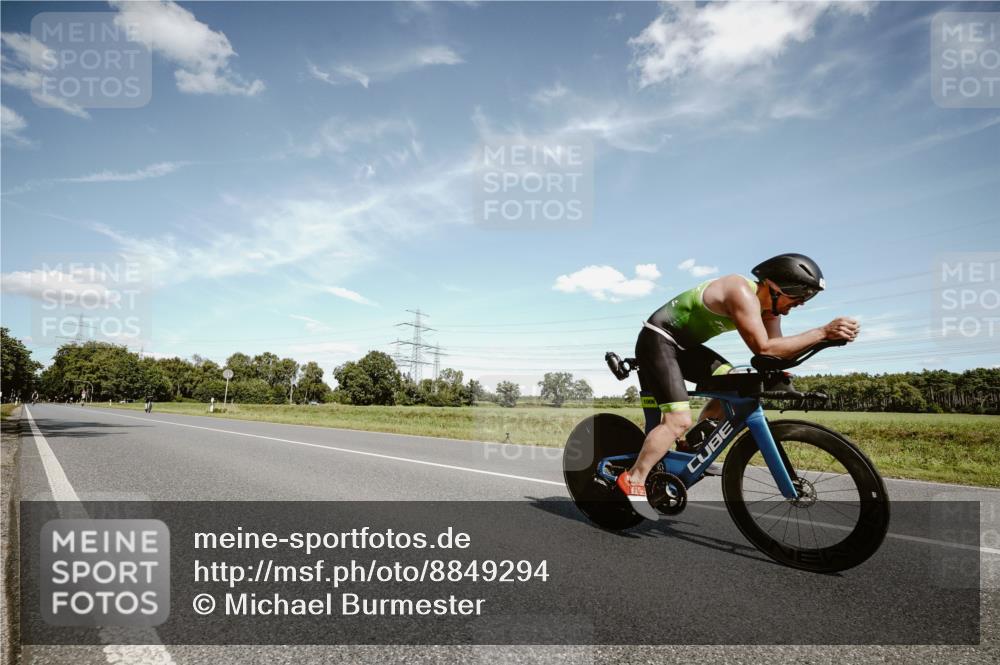 07.09.2025 - 19. Norderstedt Triathlon Michael Burmester http://msf.ph/oto/8849294 07.09.2025 13:58:46 Radfahren 363, 1006, 1431 meine-sportfotos.de