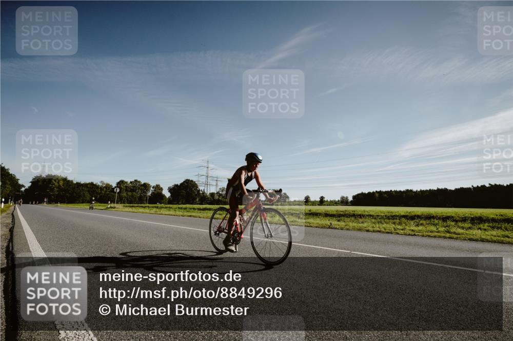 07.09.2025 - 19. Norderstedt Triathlon Michael Burmester http://msf.ph/oto/8849296 07.09.2025 09:40:55 Radfahren 574 meine-sportfotos.de