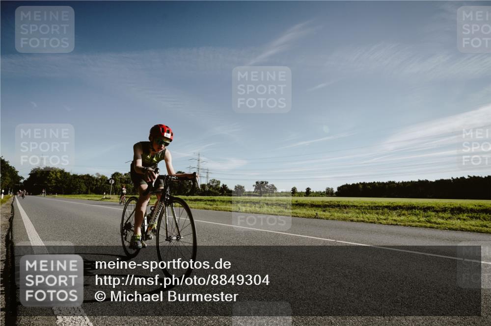 07.09.2025 - 19. Norderstedt Triathlon Michael Burmester http://msf.ph/oto/8849304 07.09.2025 09:41:04 Radfahren 597 meine-sportfotos.de