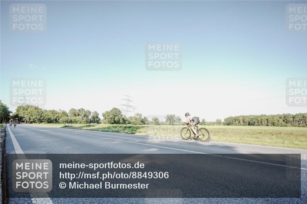 07.09.2025 - 19. Norderstedt Triathlon Michael Burmester http://msf.ph/oto/8849306 07.09.2025 16:12:24 Radfahren 1054, 1610 meine-sportfotos.de