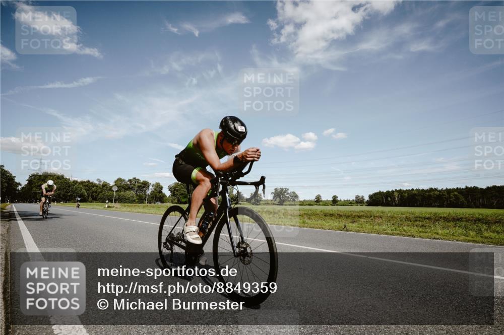 07.09.2025 - 19. Norderstedt Triathlon Michael Burmester http://msf.ph/oto/8849359 07.09.2025 13:59:41 Radfahren 999, 1003, 1007 meine-sportfotos.de