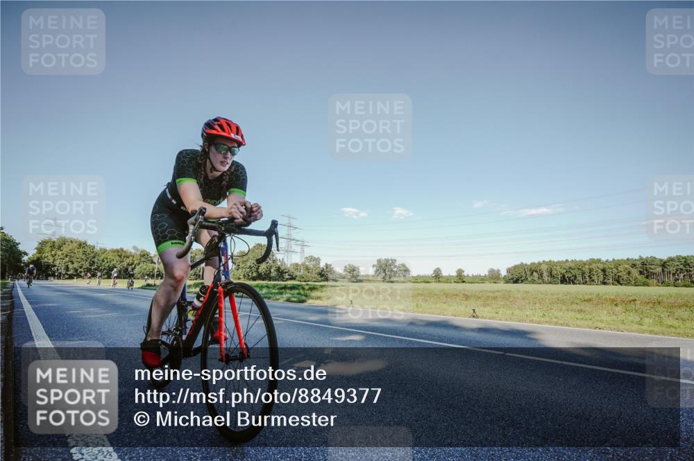 07.09.2025 - 19. Norderstedt Triathlon Michael Burmester http://msf.ph/oto/8849377 07.09.2025 16:13:10 Radfahren 947, 1082 meine-sportfotos.de