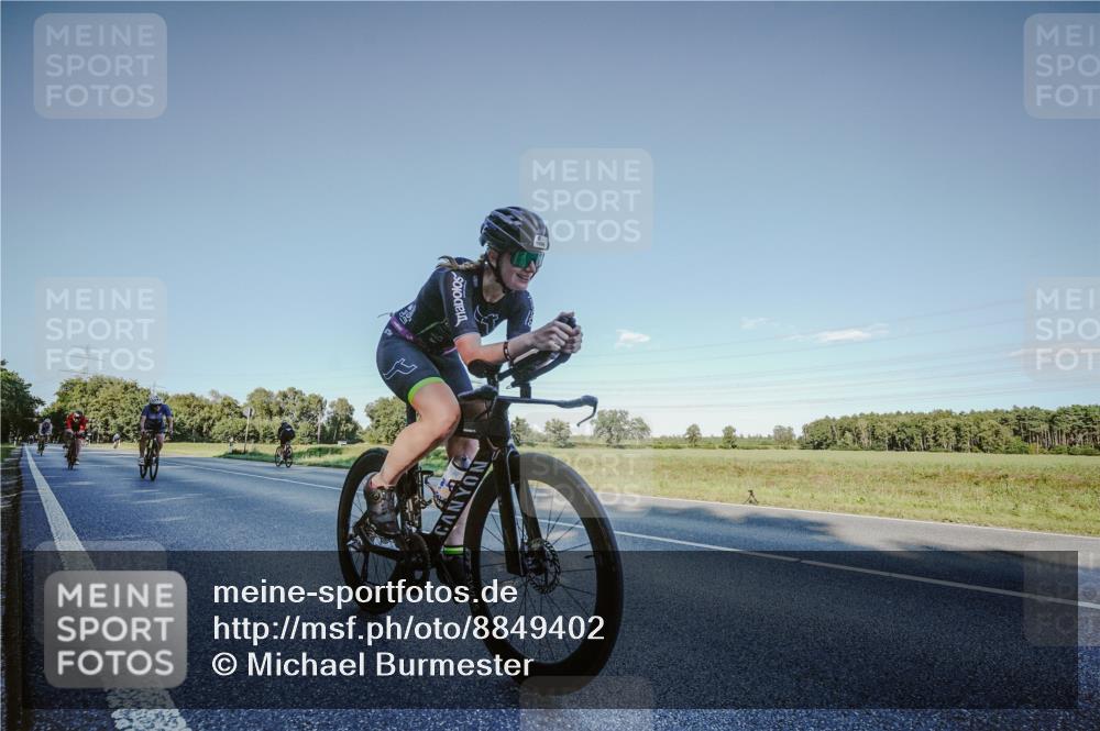 07.09.2025 - 19. Norderstedt Triathlon Michael Burmester http://msf.ph/oto/8849402 07.09.2025 16:13:24 Radfahren 1050, 1060, 1076, 1090, 1106, 1595 meine-sportfotos.de