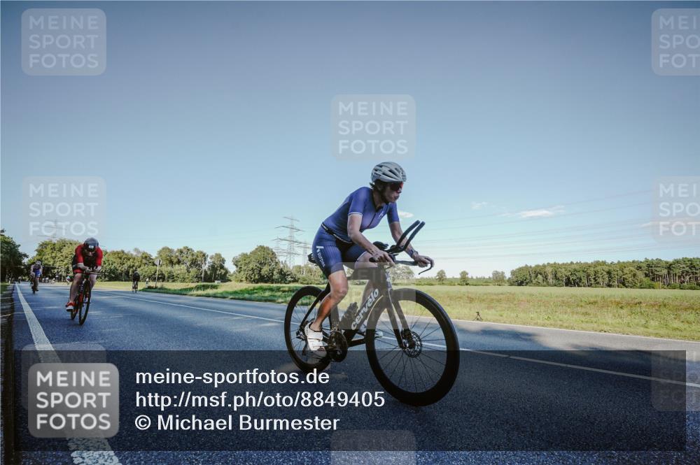 07.09.2025 - 19. Norderstedt Triathlon Michael Burmester http://msf.ph/oto/8849405 07.09.2025 16:13:25 Radfahren 1050, 1060, 1076, 1090, 1595 meine-sportfotos.de