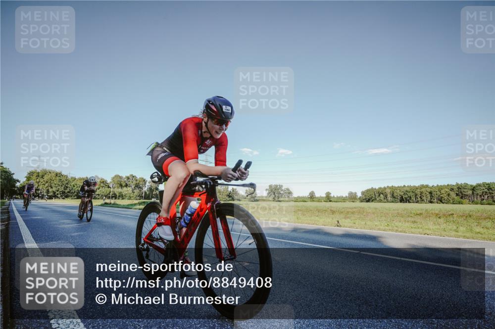 07.09.2025 - 19. Norderstedt Triathlon Michael Burmester http://msf.ph/oto/8849408 07.09.2025 16:13:26 Radfahren 1050, 1060, 1076, 1090, 1595 meine-sportfotos.de