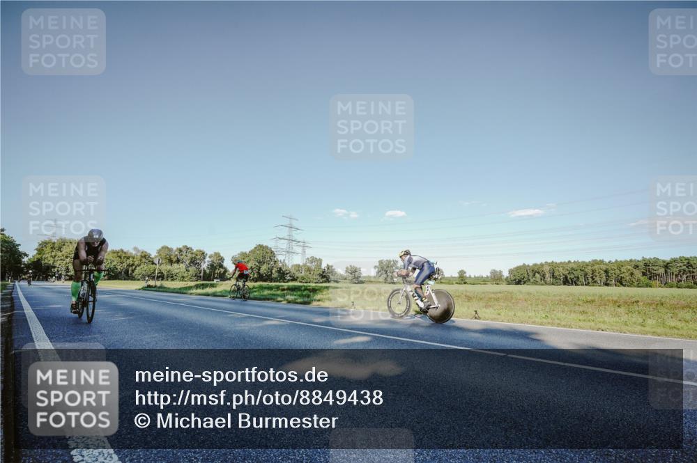 07.09.2025 - 19. Norderstedt Triathlon Michael Burmester http://msf.ph/oto/8849438 07.09.2025 16:13:50 Radfahren 910, 1625 meine-sportfotos.de