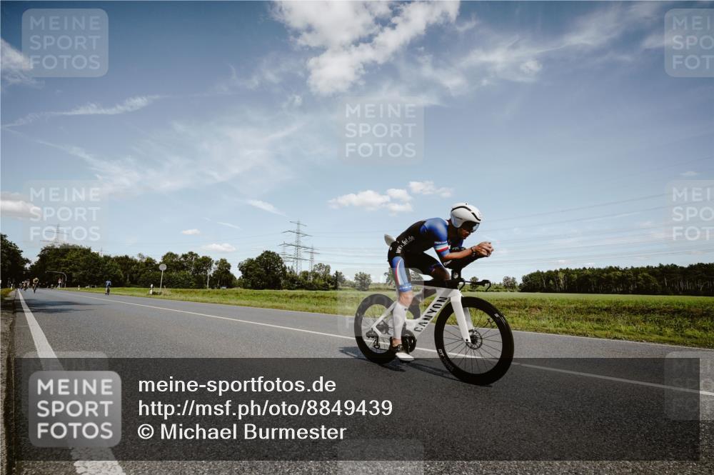 07.09.2025 - 19. Norderstedt Triathlon Michael Burmester http://msf.ph/oto/8849439 07.09.2025 14:01:18 Radfahren 1025, 1041 meine-sportfotos.de