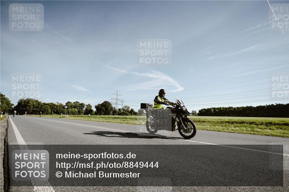 07.09.2025 - 19. Norderstedt Triathlon Michael Burmester http://msf.ph/oto/8849444 07.09.2025 10:20:43 Radfahren 1149 meine-sportfotos.de