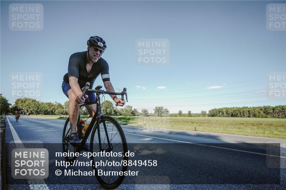 07.09.2025 - 19. Norderstedt Triathlon Michael Burmester http://msf.ph/oto/8849458 07.09.2025 16:14:01 Radfahren 1047, 1413, 1516 meine-sportfotos.de
