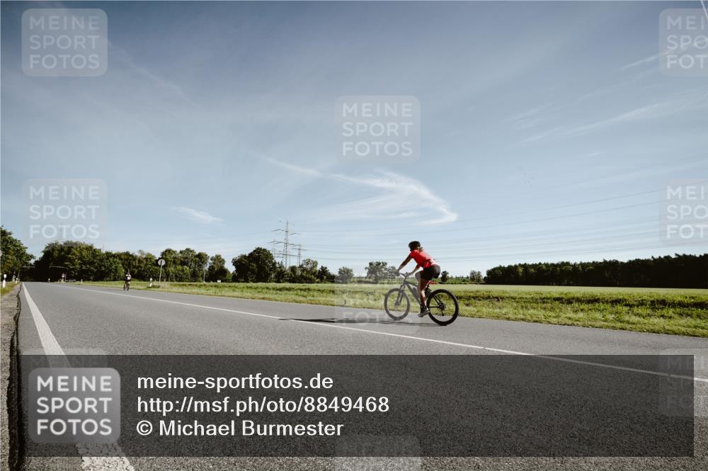 07.09.2025 - 19. Norderstedt Triathlon Michael Burmester http://msf.ph/oto/8849468 07.09.2025 10:21:19 Radfahren  meine-sportfotos.de