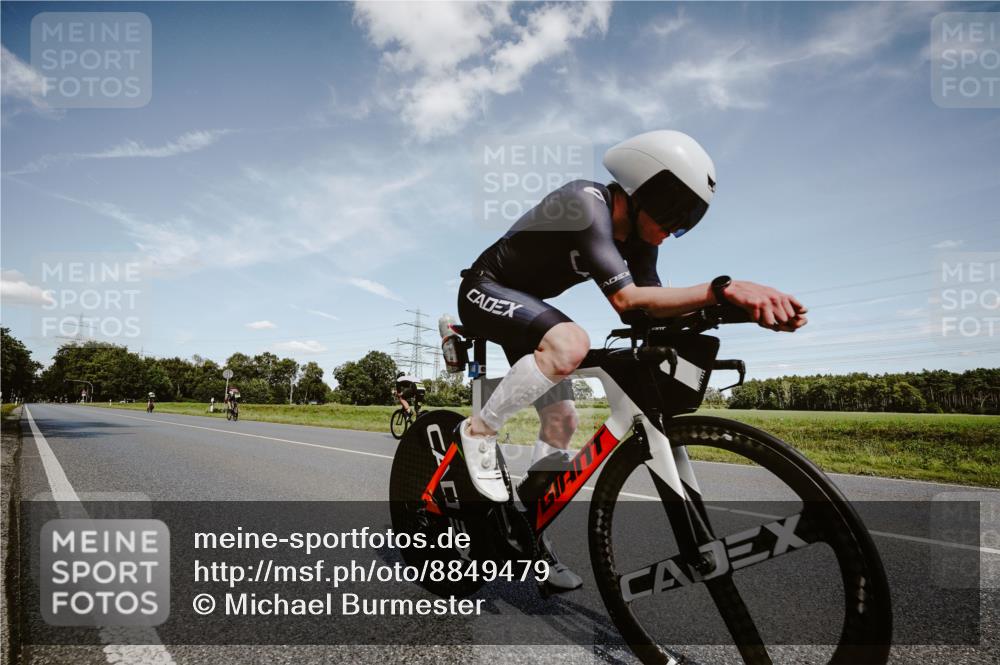 07.09.2025 - 19. Norderstedt Triathlon Michael Burmester http://msf.ph/oto/8849479 07.09.2025 14:01:39 Radfahren 1468 meine-sportfotos.de