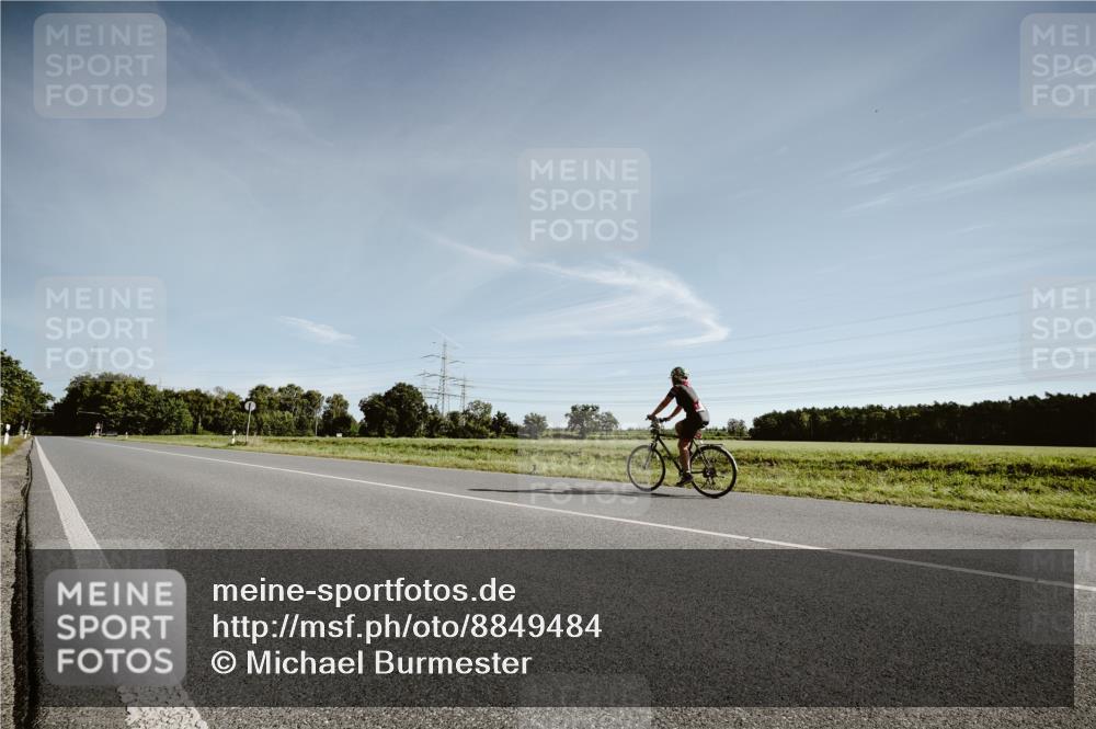 07.09.2025 - 19. Norderstedt Triathlon Michael Burmester http://msf.ph/oto/8849484 07.09.2025 10:22:19 Radfahren  meine-sportfotos.de