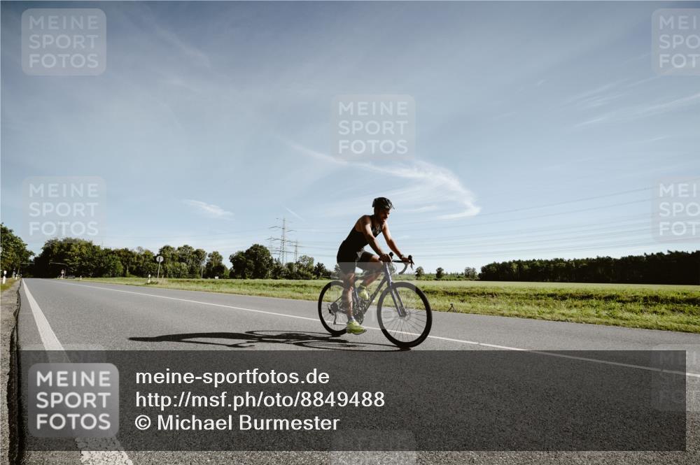 07.09.2025 - 19. Norderstedt Triathlon Michael Burmester http://msf.ph/oto/8849488 07.09.2025 10:23:22 Radfahren 1139 meine-sportfotos.de