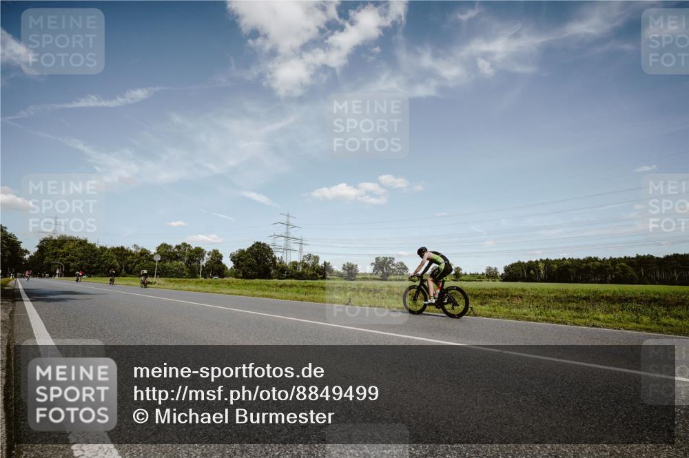 07.09.2025 - 19. Norderstedt Triathlon Michael Burmester http://msf.ph/oto/8849499 07.09.2025 14:01:52 Radfahren  meine-sportfotos.de