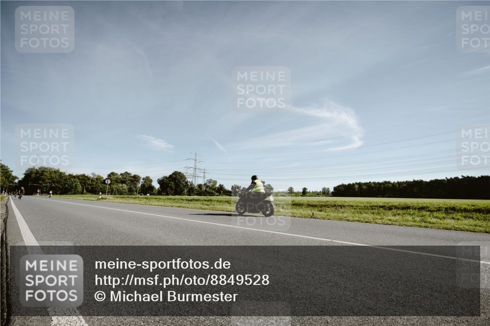 07.09.2025 - 19. Norderstedt Triathlon Michael Burmester http://msf.ph/oto/8849528 07.09.2025 10:26:06 Radfahren 1118 meine-sportfotos.de