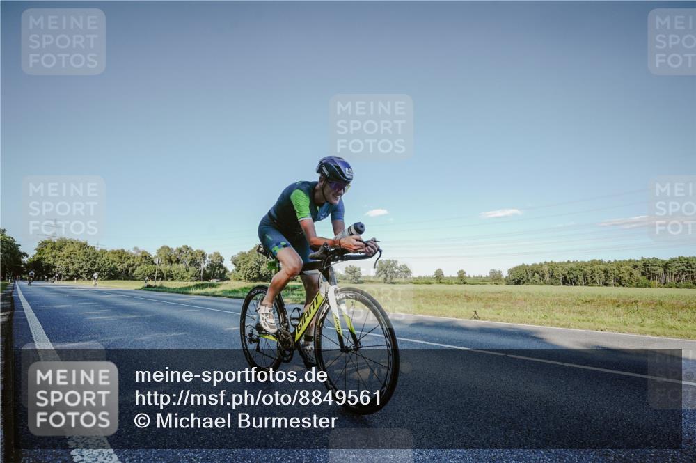 07.09.2025 - 19. Norderstedt Triathlon Michael Burmester http://msf.ph/oto/8849561 07.09.2025 16:15:11 Radfahren 1079 meine-sportfotos.de