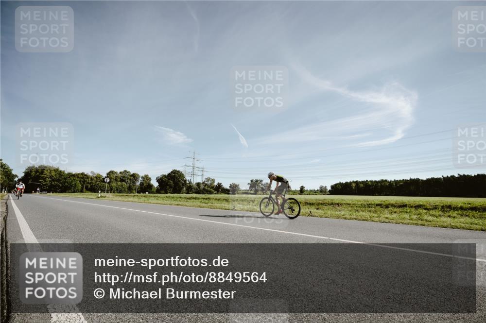07.09.2025 - 19. Norderstedt Triathlon Michael Burmester http://msf.ph/oto/8849564 07.09.2025 10:29:30 Radfahren  meine-sportfotos.de