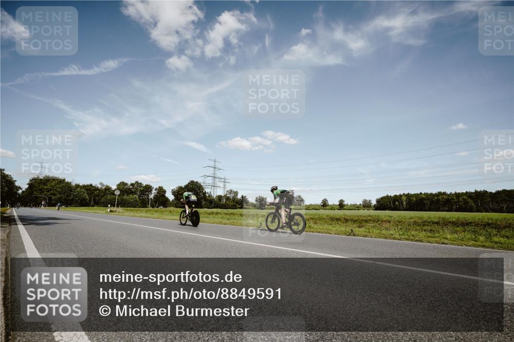07.09.2025 - 19. Norderstedt Triathlon Michael Burmester http://msf.ph/oto/8849591 07.09.2025 14:02:50 Radfahren 962 meine-sportfotos.de