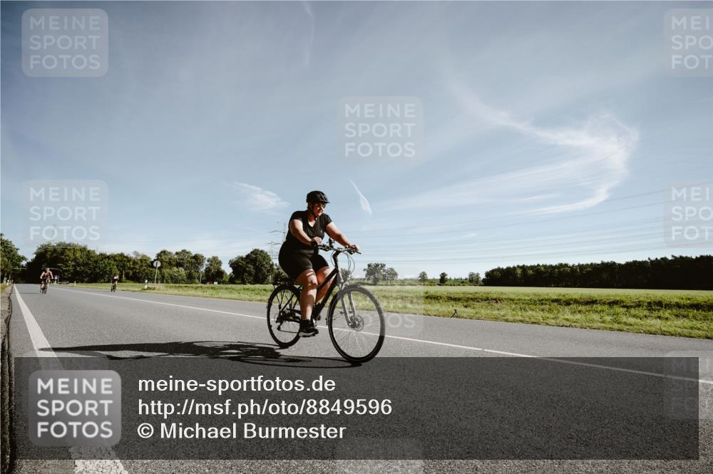 07.09.2025 - 19. Norderstedt Triathlon Michael Burmester http://msf.ph/oto/8849596 07.09.2025 10:30:14 Radfahren 1113 meine-sportfotos.de