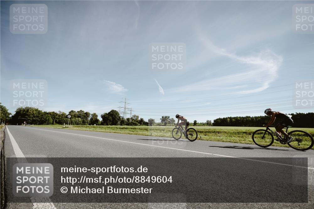 07.09.2025 - 19. Norderstedt Triathlon Michael Burmester http://msf.ph/oto/8849604 07.09.2025 10:30:19 Radfahren 1150 meine-sportfotos.de