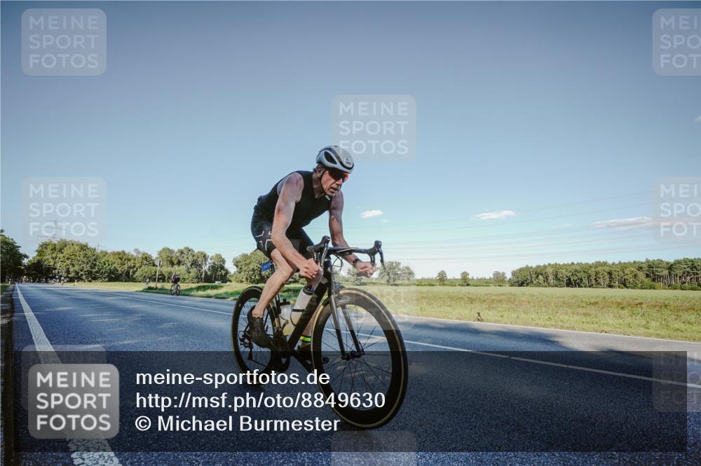 07.09.2025 - 19. Norderstedt Triathlon Michael Burmester http://msf.ph/oto/8849630 07.09.2025 16:15:42 Radfahren 1069, 1087, 1410, 1577 meine-sportfotos.de