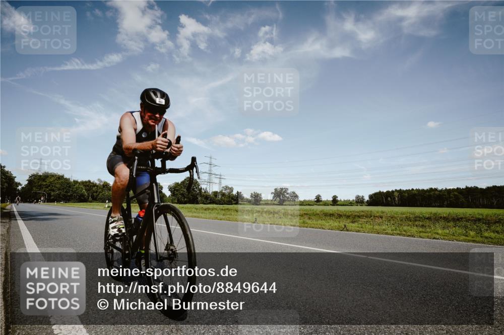 07.09.2025 - 19. Norderstedt Triathlon Michael Burmester http://msf.ph/oto/8849644 07.09.2025 14:03:34 Radfahren 361, 963, 1011 meine-sportfotos.de