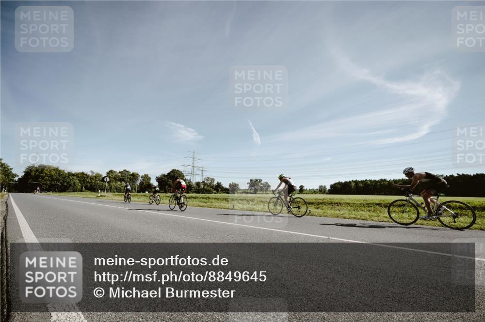 07.09.2025 - 19. Norderstedt Triathlon Michael Burmester http://msf.ph/oto/8849645 07.09.2025 10:31:12 Radfahren  meine-sportfotos.de