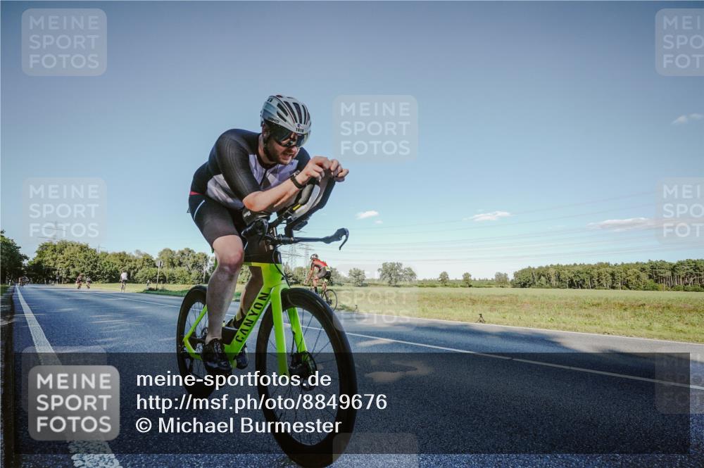 07.09.2025 - 19. Norderstedt Triathlon Michael Burmester http://msf.ph/oto/8849676 07.09.2025 16:16:07 Radfahren 1618 meine-sportfotos.de