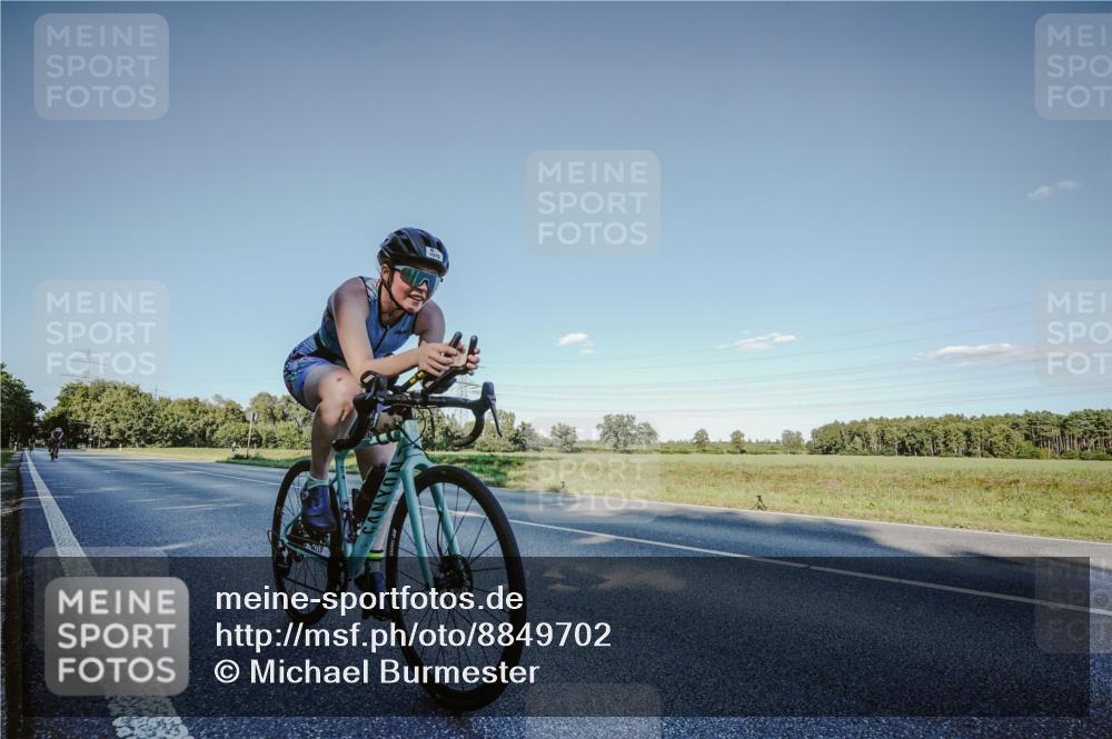 07.09.2025 - 19. Norderstedt Triathlon Michael Burmester http://msf.ph/oto/8849702 07.09.2025 16:16:30 Radfahren 372, 1075, 1455, 1603 meine-sportfotos.de