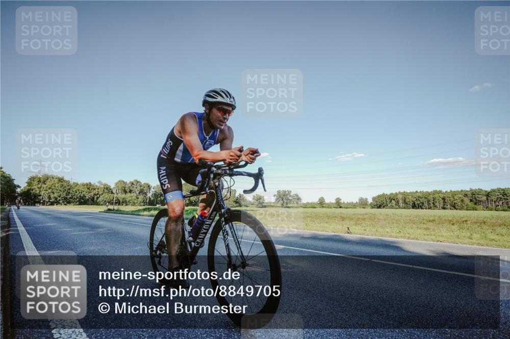 07.09.2025 - 19. Norderstedt Triathlon Michael Burmester http://msf.ph/oto/8849705 07.09.2025 16:16:33 Radfahren 1075, 1603 meine-sportfotos.de