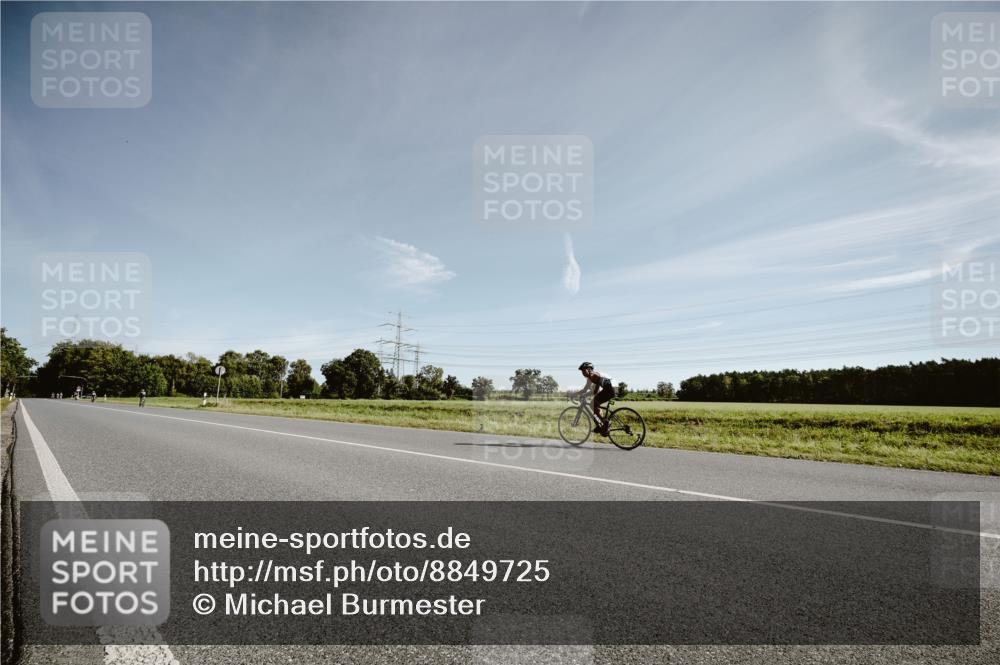 07.09.2025 - 19. Norderstedt Triathlon Michael Burmester http://msf.ph/oto/8849725 07.09.2025 10:33:28 Radfahren  meine-sportfotos.de