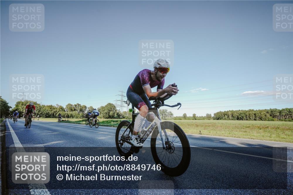 07.09.2025 - 19. Norderstedt Triathlon Michael Burmester http://msf.ph/oto/8849746 07.09.2025 16:16:57 Radfahren 503, 1091, 1454, 1464, 1611 meine-sportfotos.de