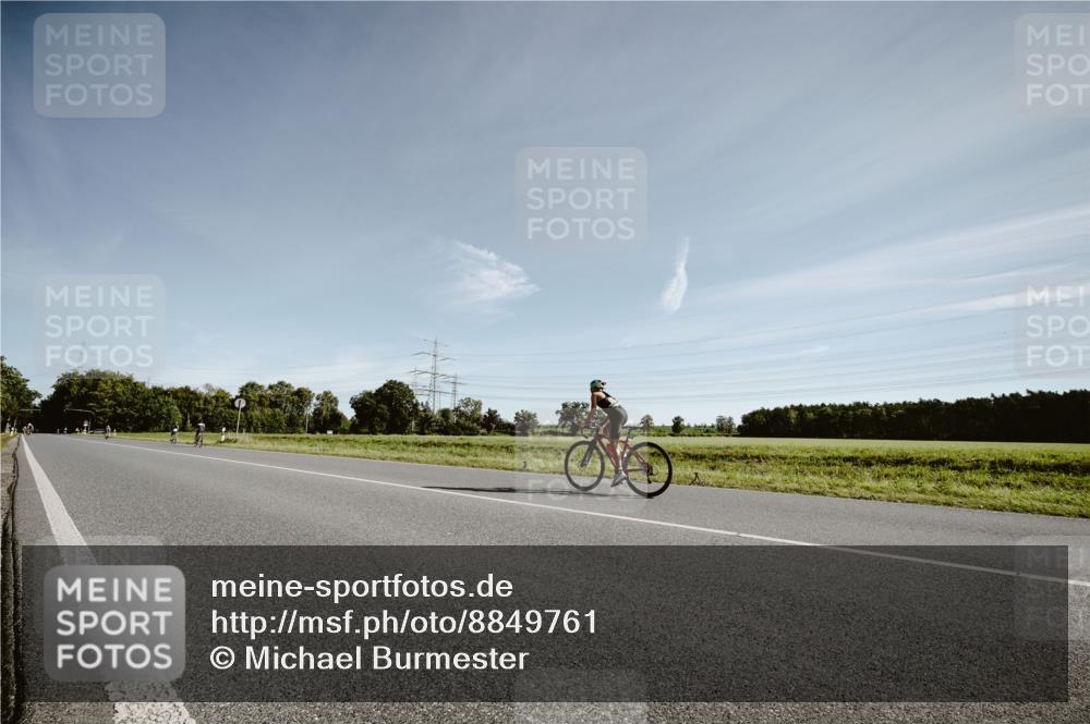 07.09.2025 - 19. Norderstedt Triathlon Michael Burmester http://msf.ph/oto/8849761 07.09.2025 10:35:37 Radfahren  meine-sportfotos.de